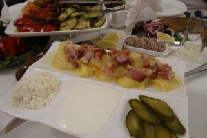 Вечеря в ресторані готелю Бессарабія, Ізмаїл